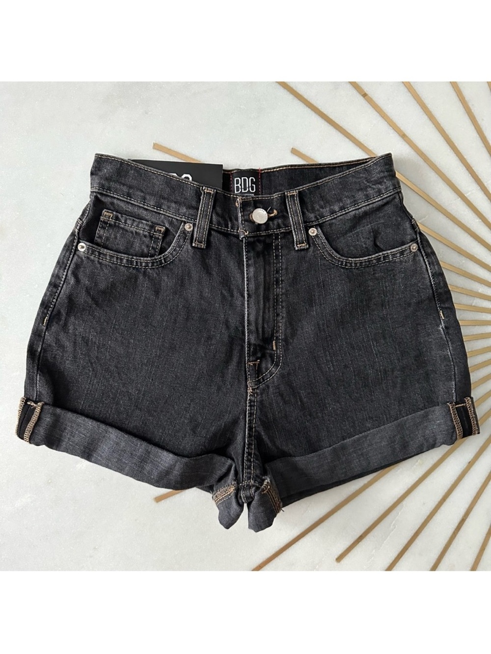 NEW BDG mom high rise black Jean short size 25 - urban outfitters - cuffed short